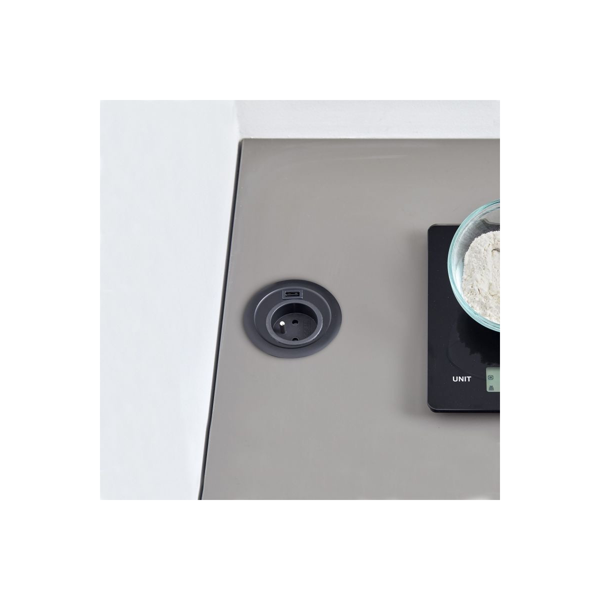 Bloc 1 prise + 1 USB DOT sans clapet affleurant à encastrer dans un plan de travail, Noir mat