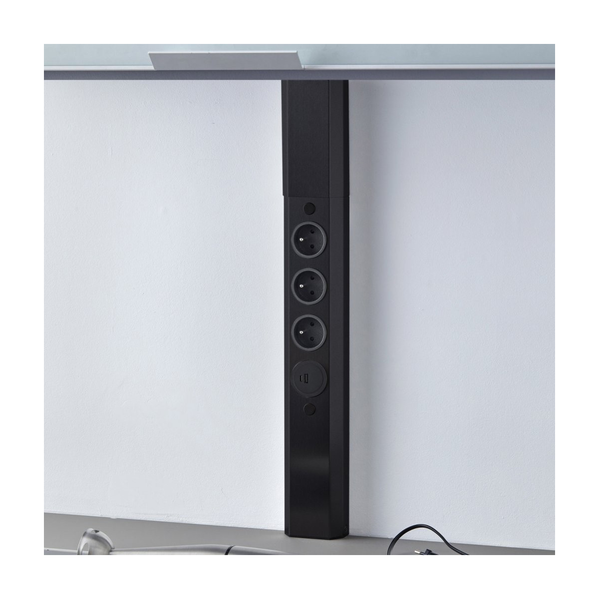 Bloc 3 prises frontal+ 1 port USB A+C