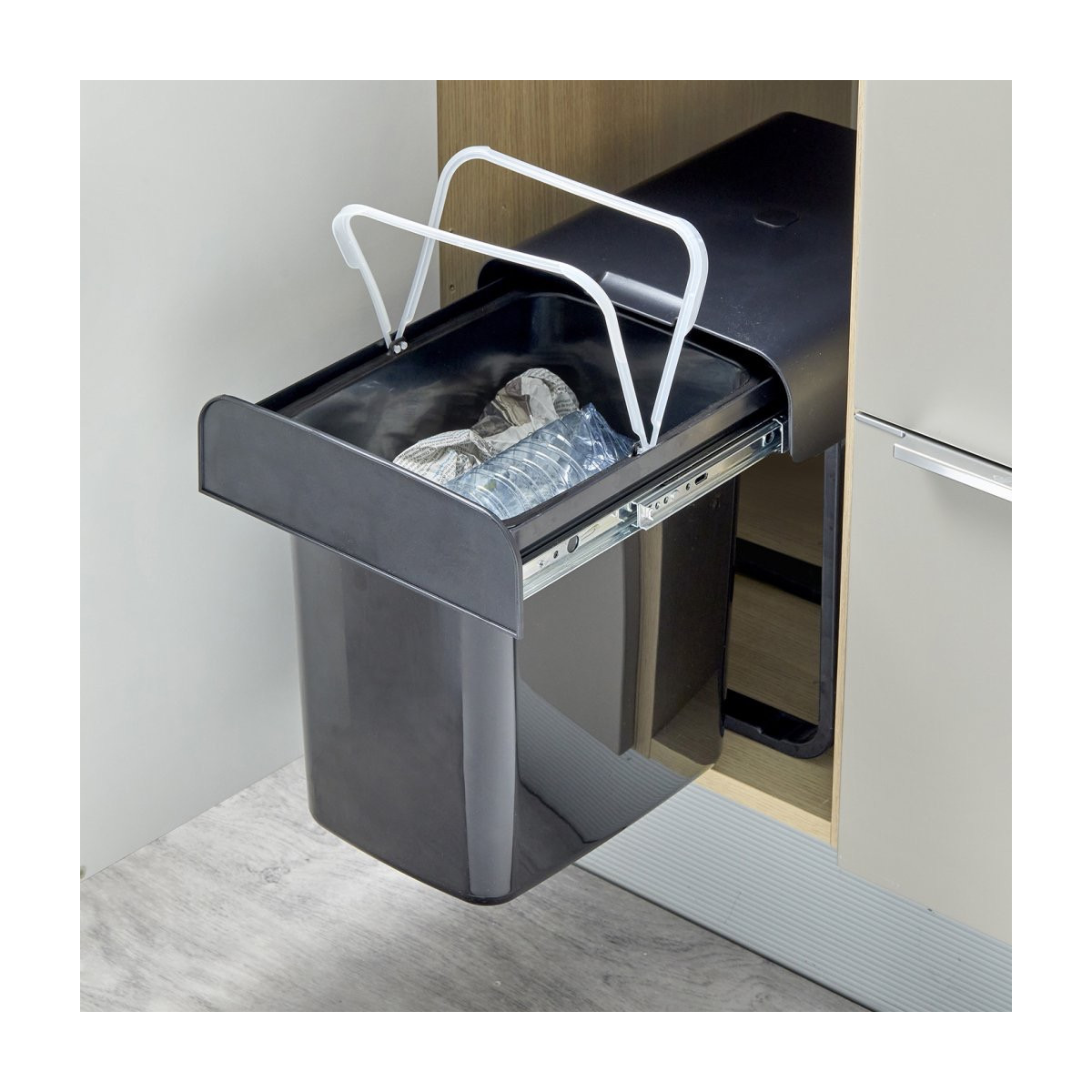 Poubelle pour meuble de 350mm composée d'1 seau 16L
